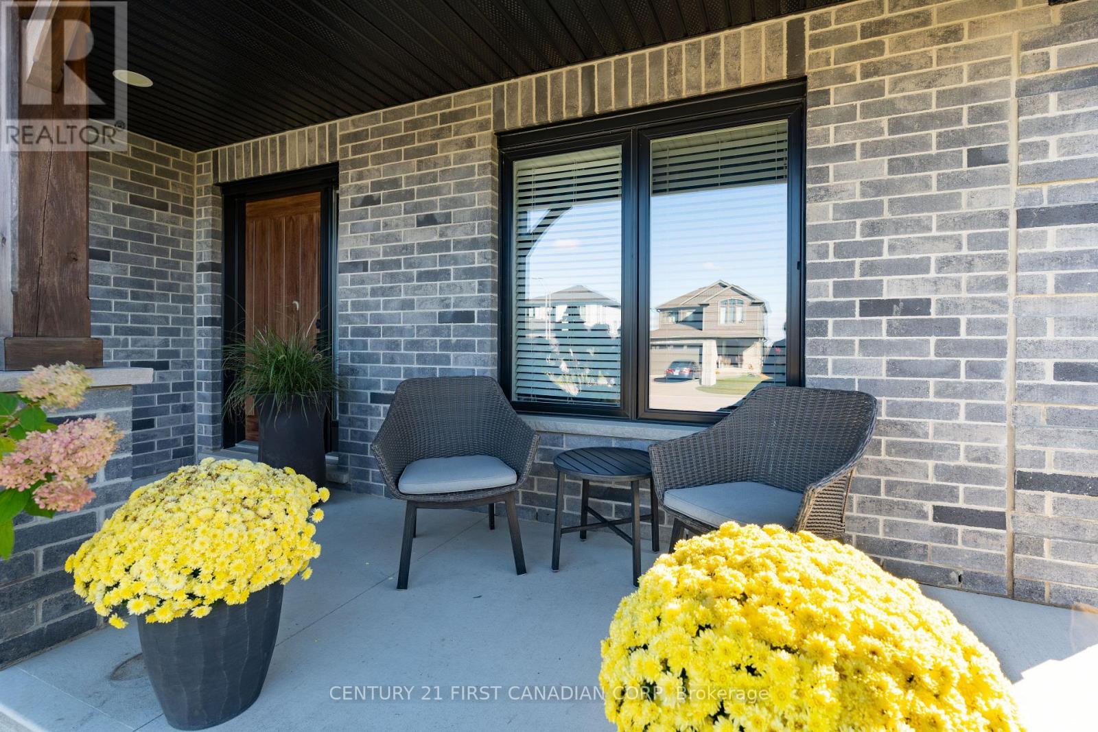 191 Gilmour Drive, Lucan Biddulph (Lucan), ON - Outdoor With Deck Patio Veranda