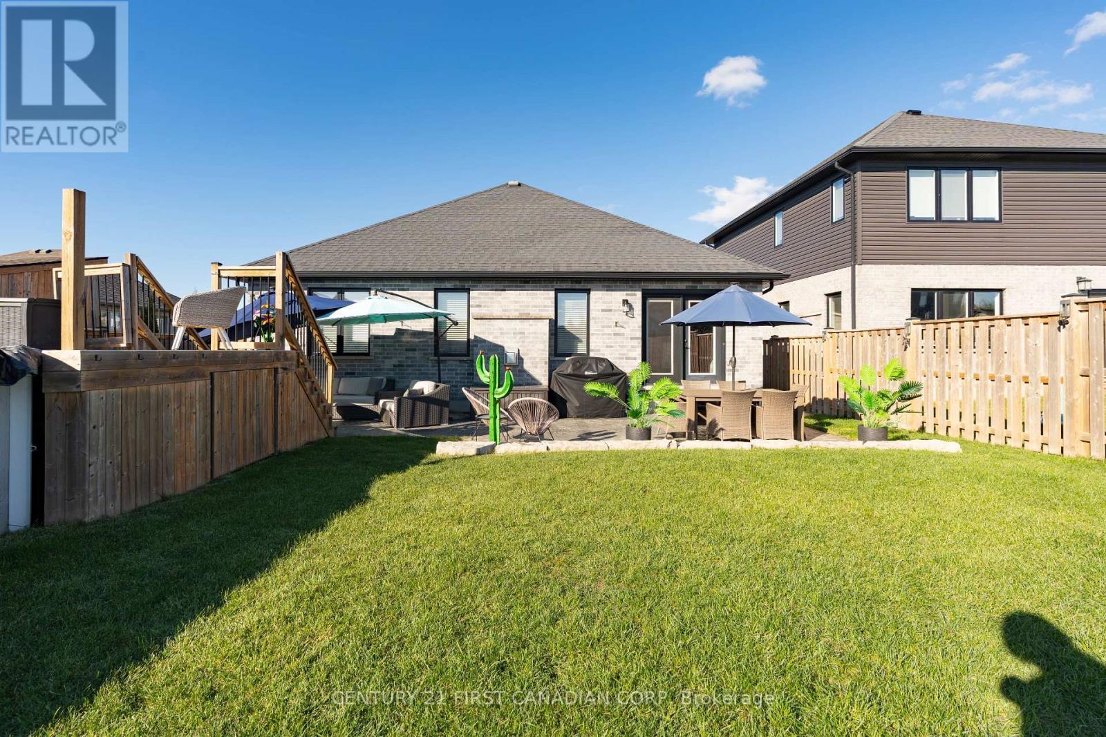 191 Gilmour Drive, Lucan Biddulph (Lucan), ON - Outdoor