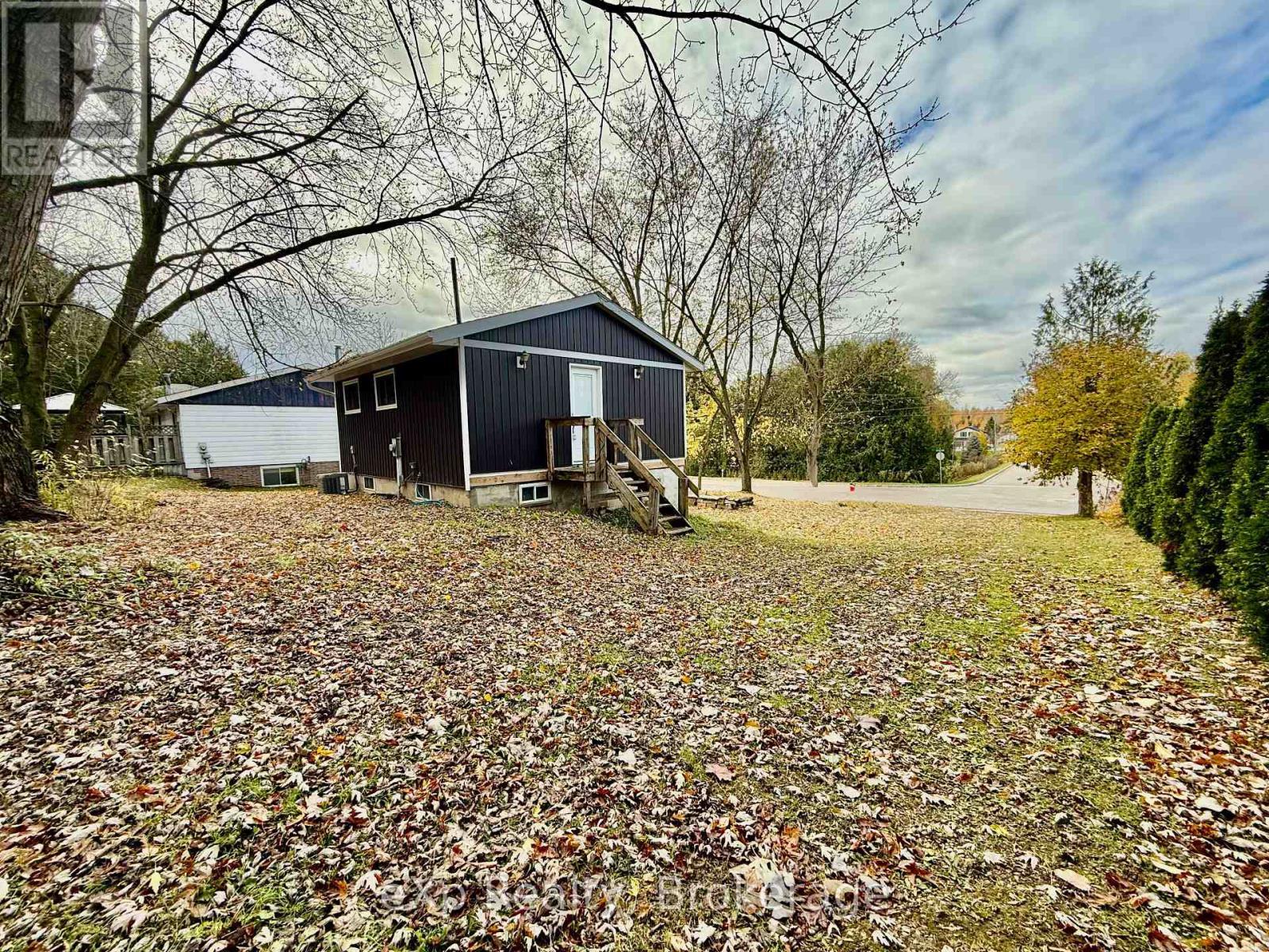 895 8Th Avenue N, Hanover, ON - Outdoor