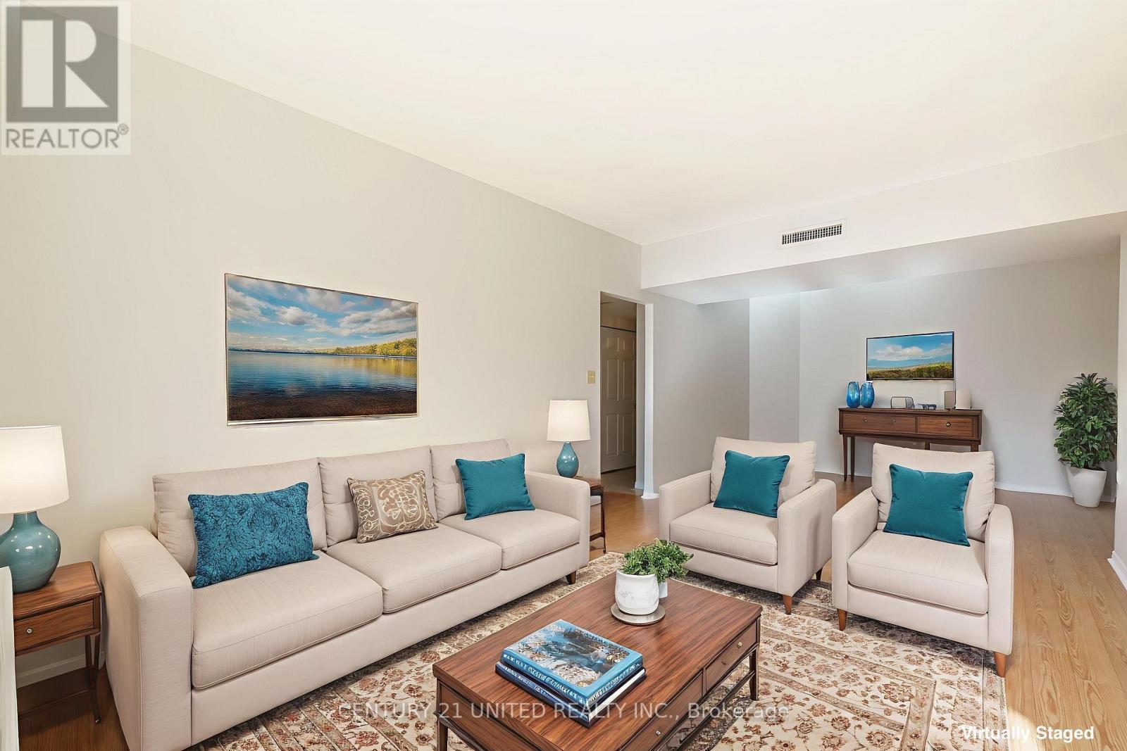 208 - 40 Auburn Street, Peterborough (Ashburnham Ward 4), ON - Indoor Photo Showing Living Room