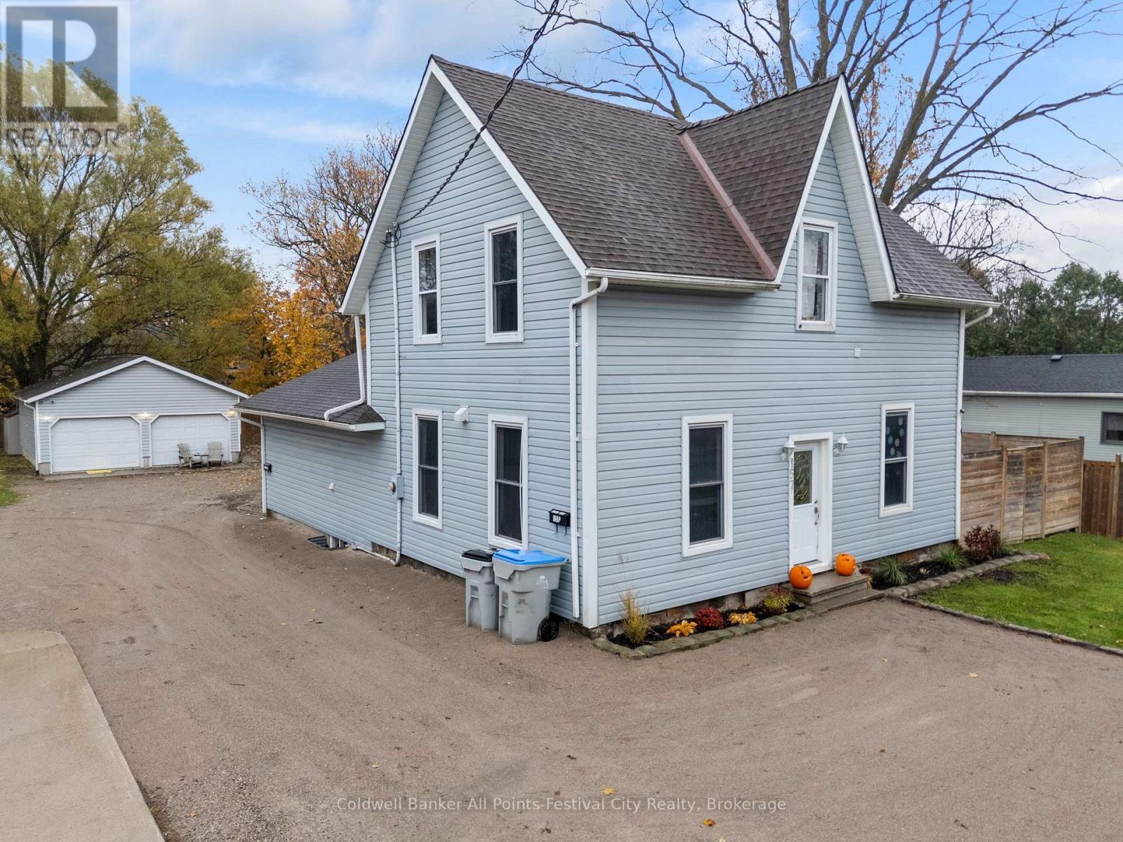 157 Albert Street, Central Huron (Clinton), ON - Outdoor With Exterior