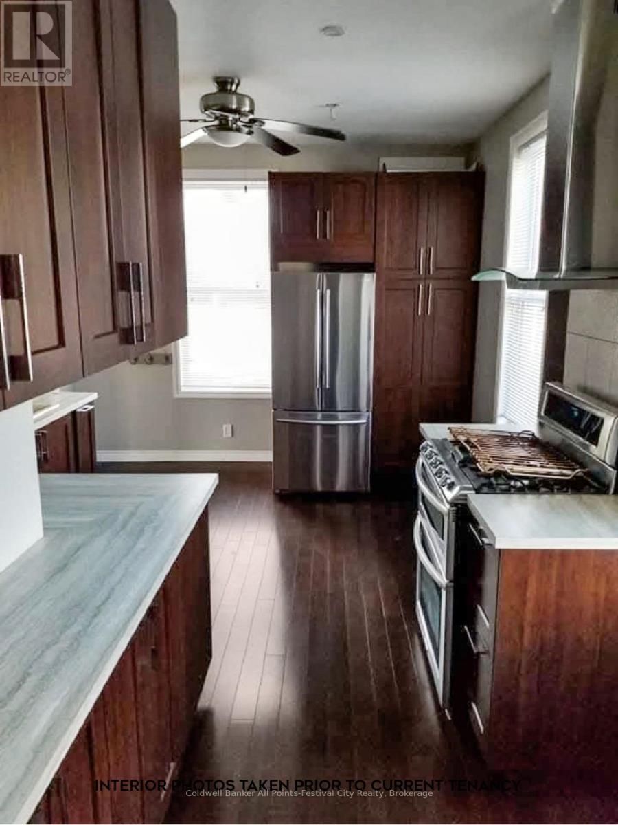 157 Albert Street, Central Huron (Clinton), ON - Indoor Photo Showing Kitchen