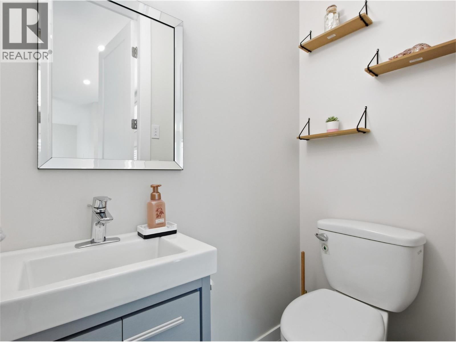 5995 Oliver Landing Crescent Unit# 4, Oliver, BC - Indoor Photo Showing Bathroom