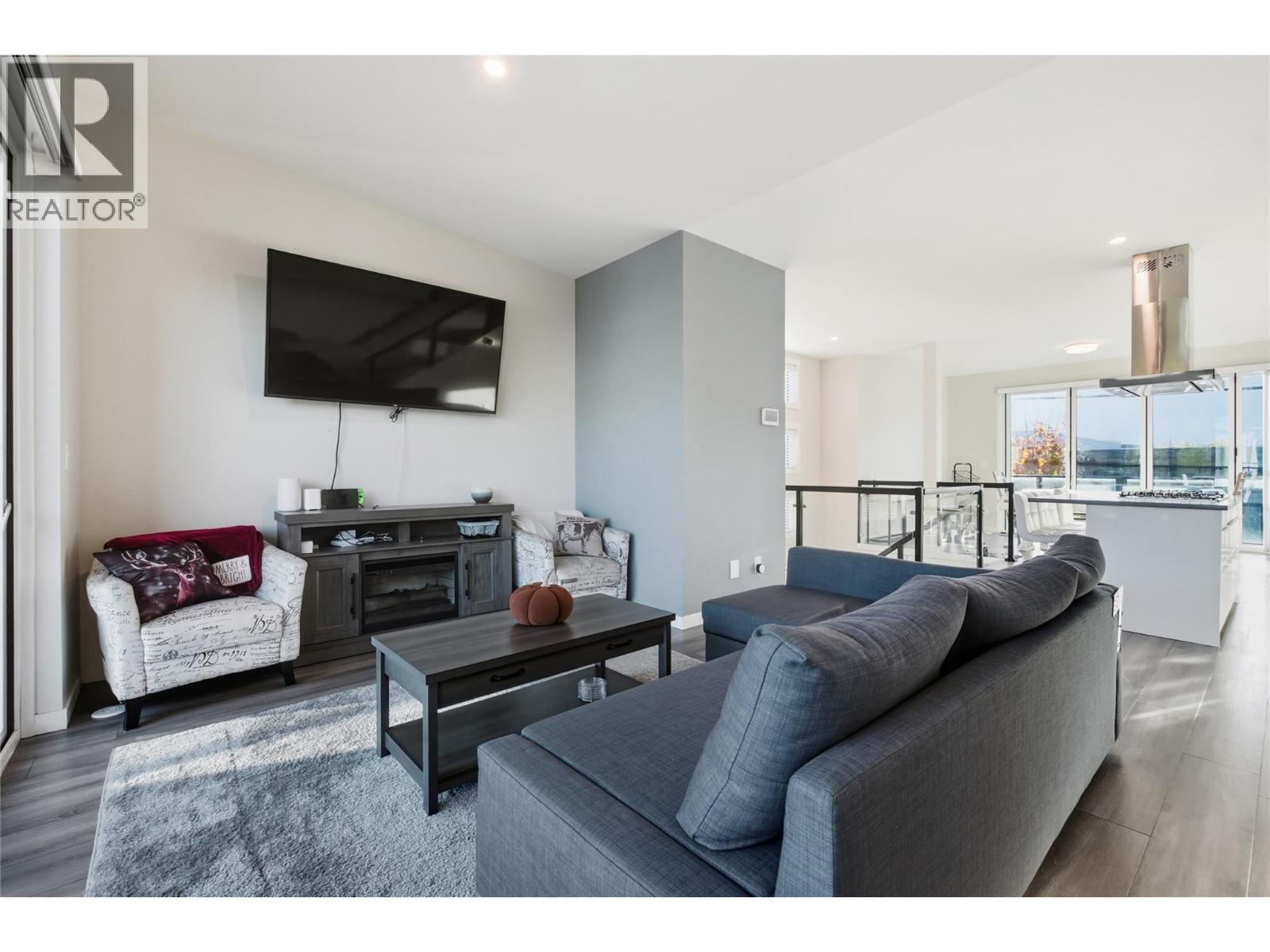 5995 Oliver Landing Crescent Unit# 4, Oliver, BC - Indoor Photo Showing Living Room