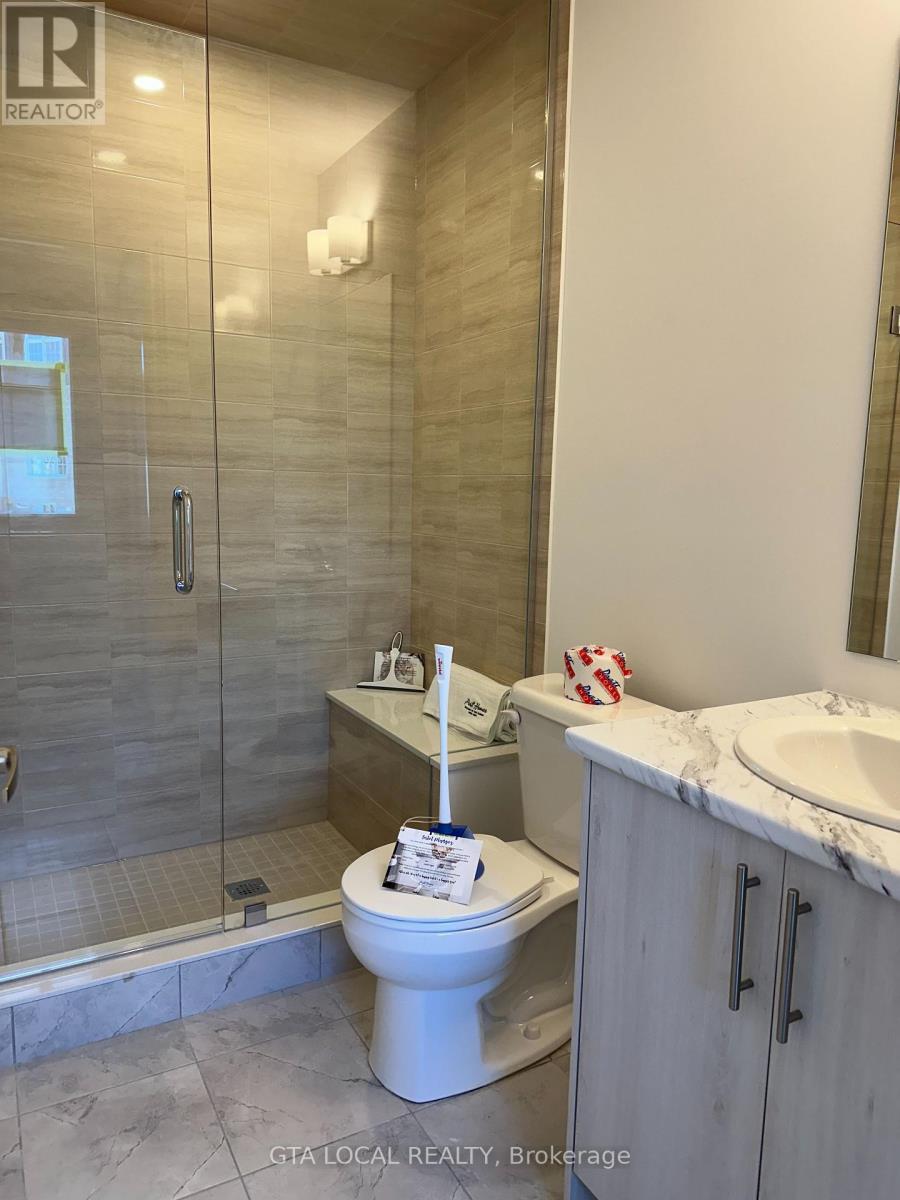 31 Pumpkin Corner Crescent, Barrie, ON - Indoor Photo Showing Bathroom