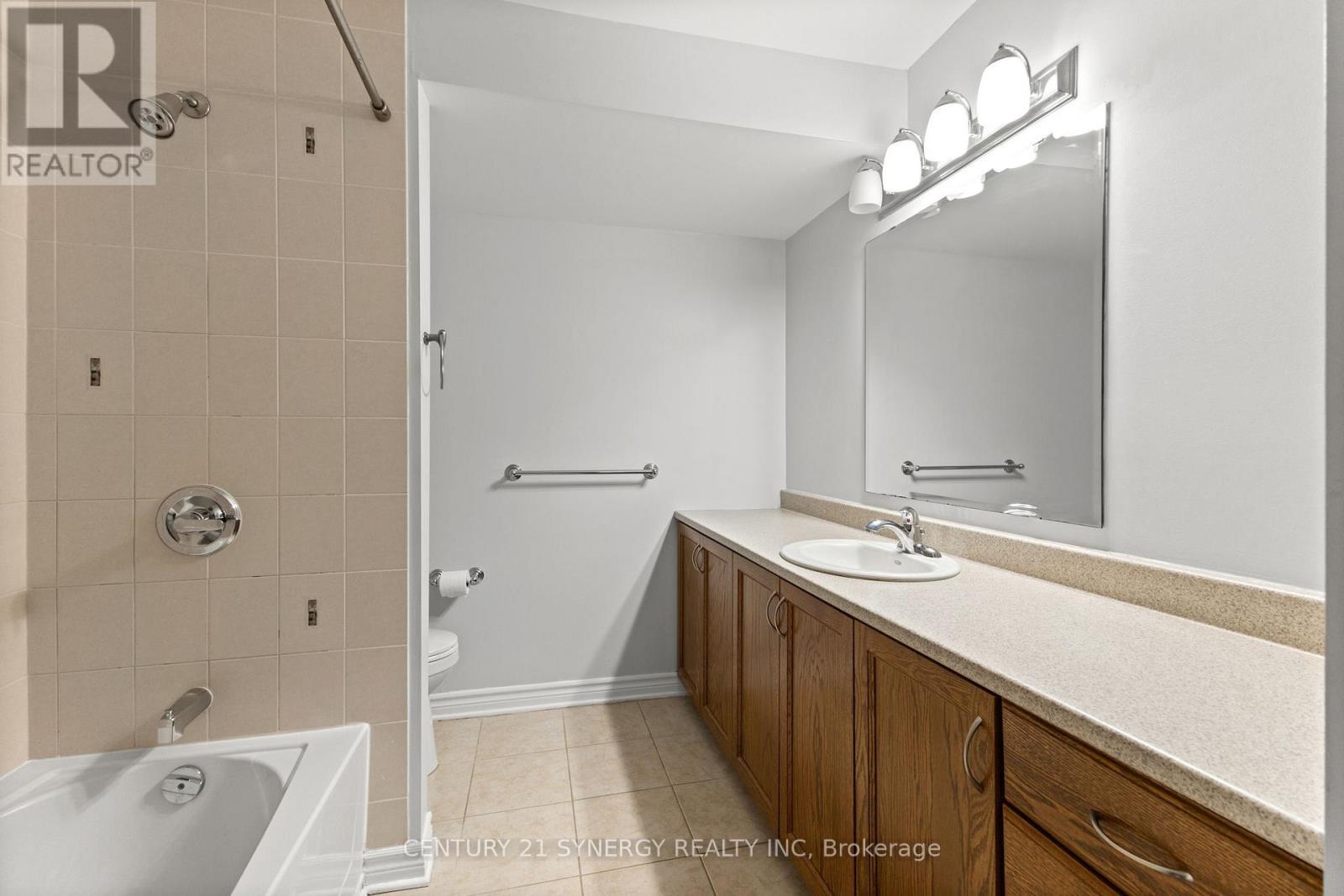 2 - 38 Barnstone Drive, Ottawa, ON - Indoor Photo Showing Bathroom