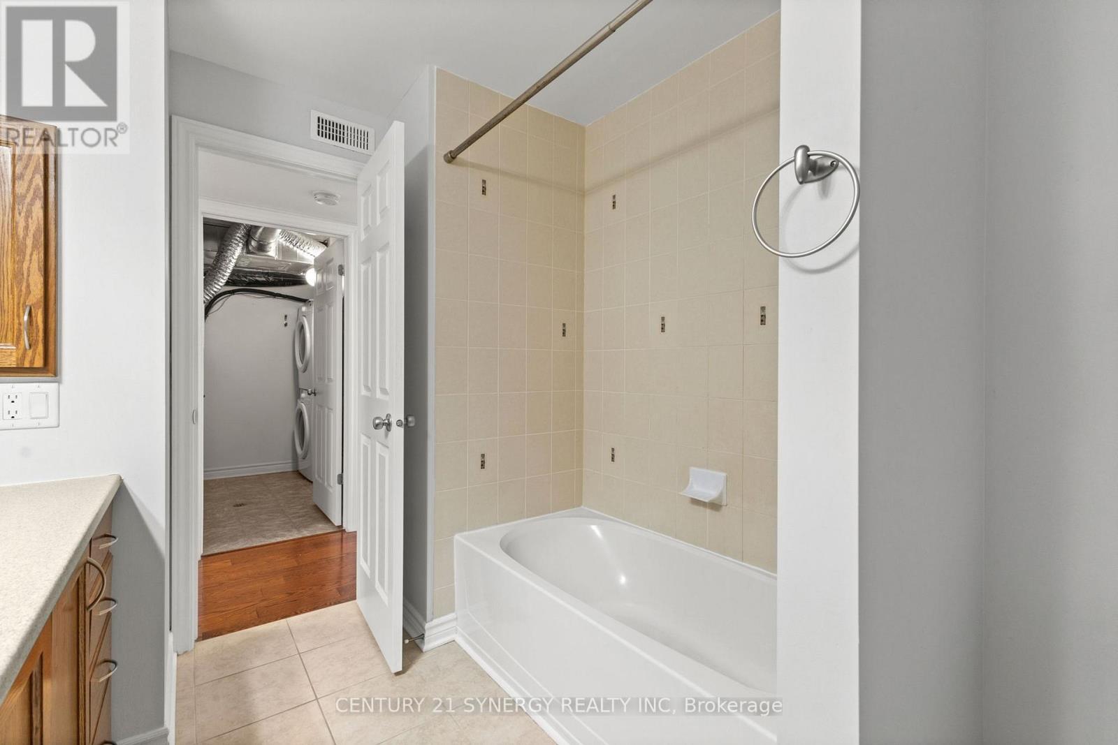 2 - 38 Barnstone Drive, Ottawa, ON - Indoor Photo Showing Bathroom