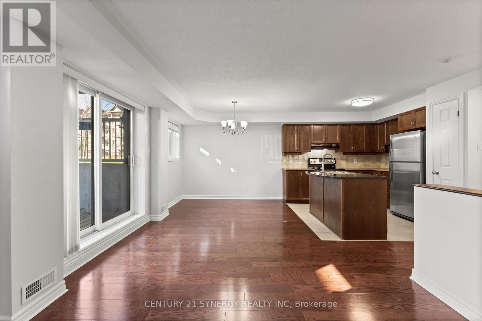 2 - 38 Barnstone Drive, Ottawa, ON - Indoor Photo Showing Kitchen