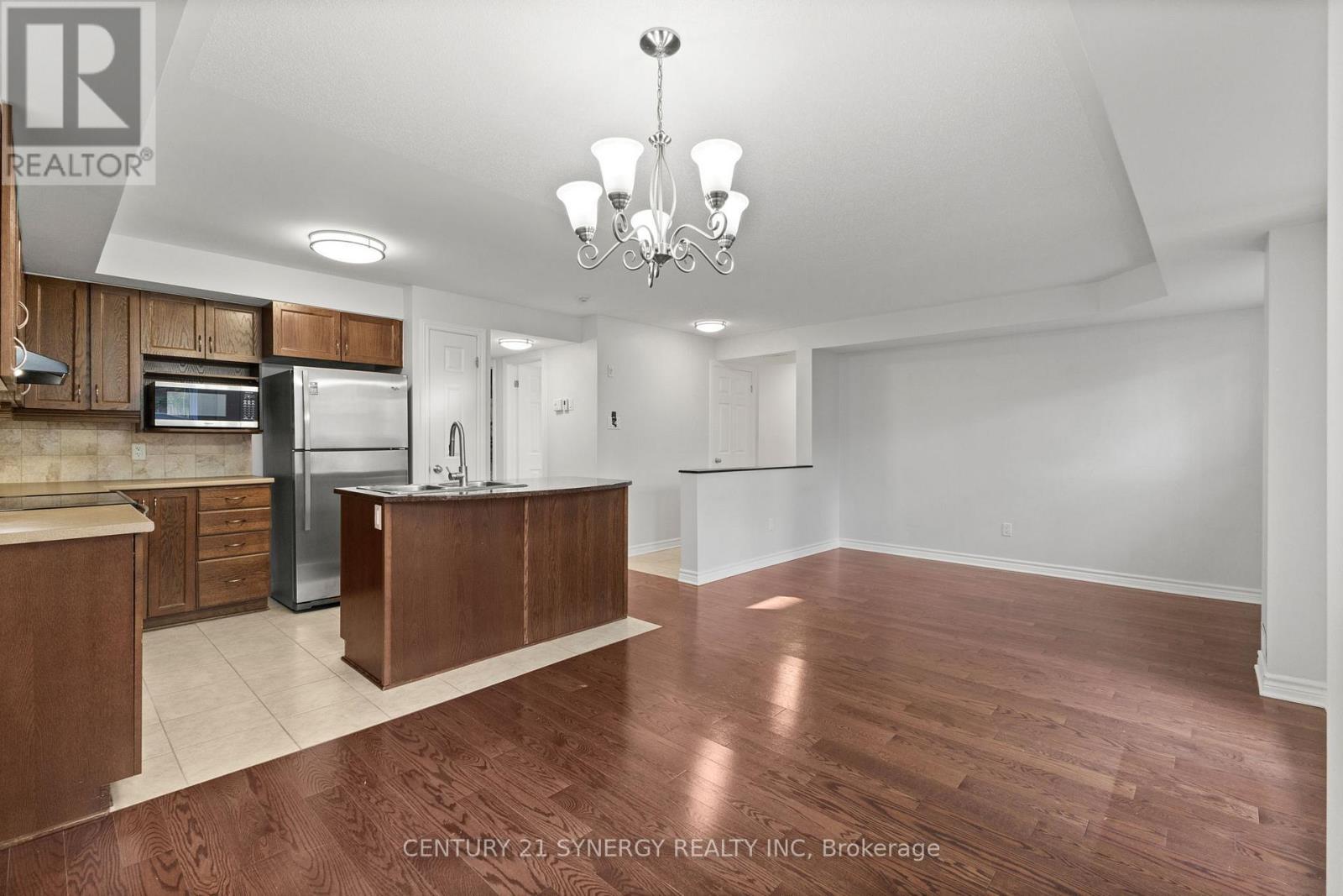 2 - 38 Barnstone Drive, Ottawa, ON - Indoor Photo Showing Kitchen