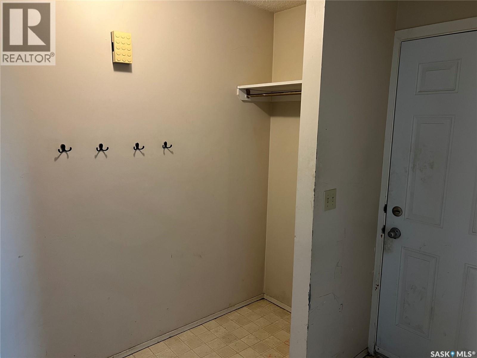 4036 Castle Road, Regina, SK - Indoor Photo Showing Other Room