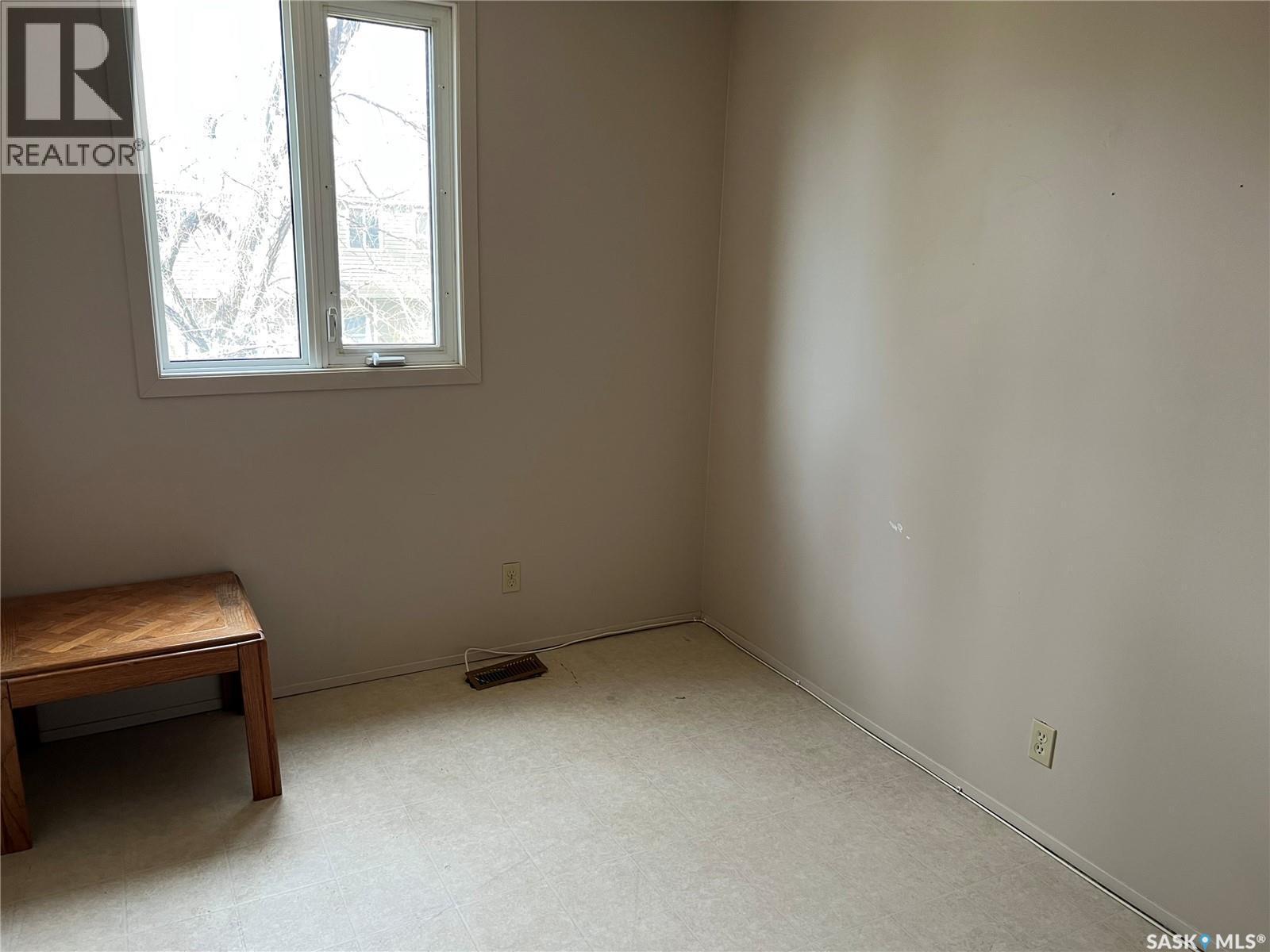 4036 Castle Road, Regina, SK - Indoor Photo Showing Other Room