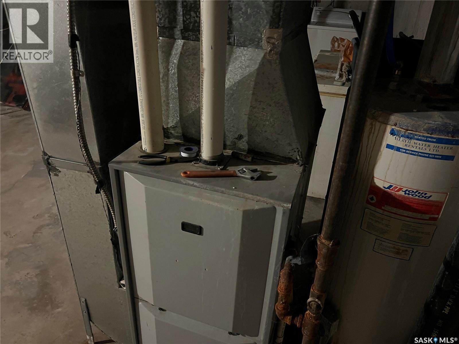 4036 Castle Road, Regina, SK - Indoor Photo Showing Basement