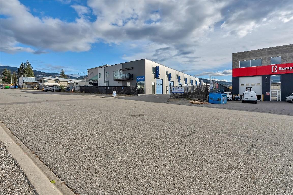 105-320 Okanagan Avenue, Penticton, BC