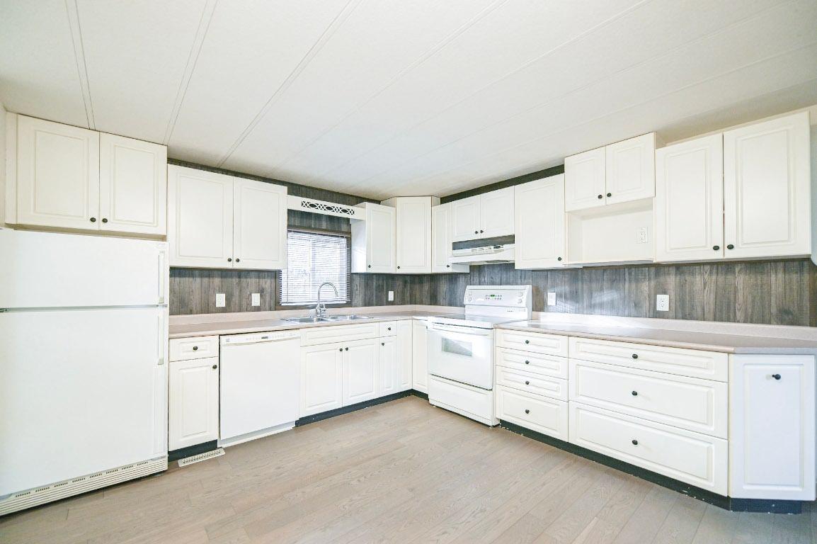 4982 Spruce Avenue, Canal Flats, BC