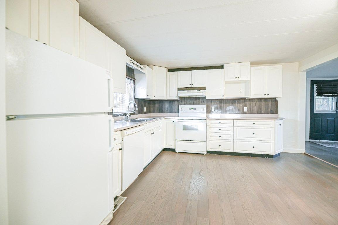 4982 Spruce Avenue, Canal Flats, BC