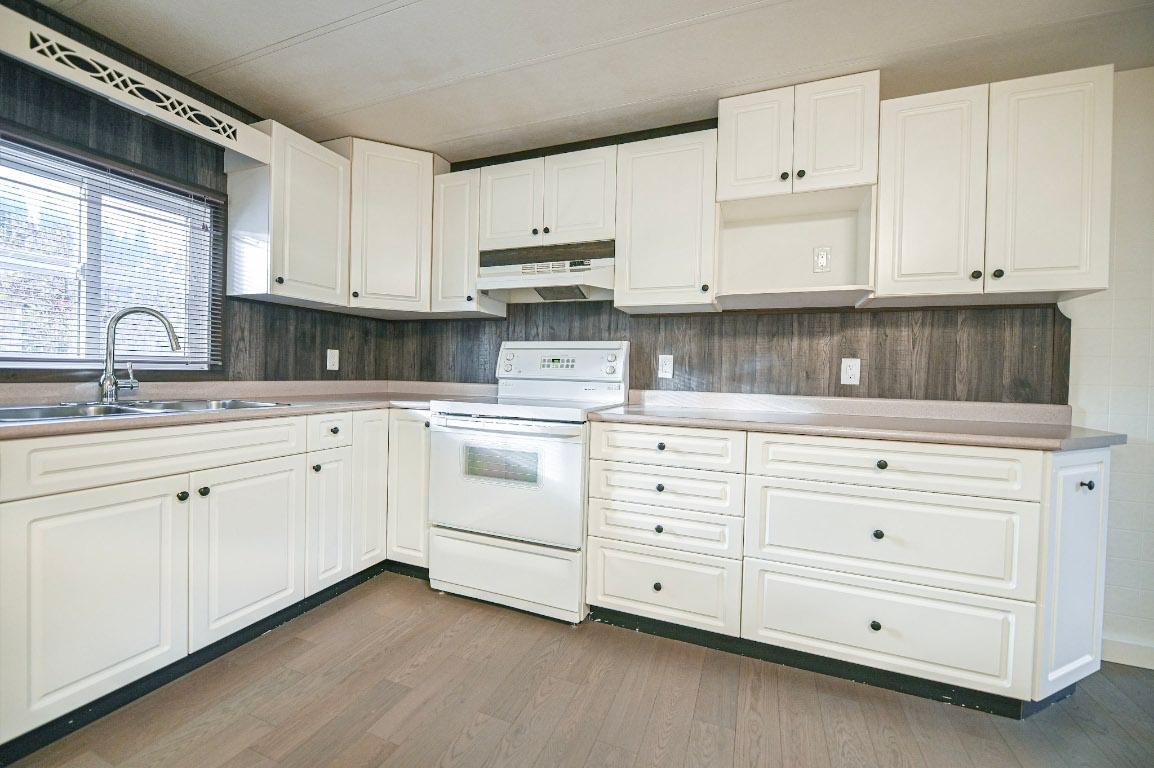 4982 Spruce Avenue, Canal Flats, BC