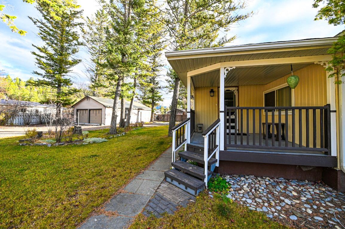 4982 Spruce Avenue, Canal Flats, BC