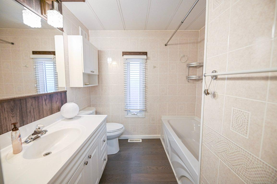 4982 Spruce Avenue, Canal Flats, BC