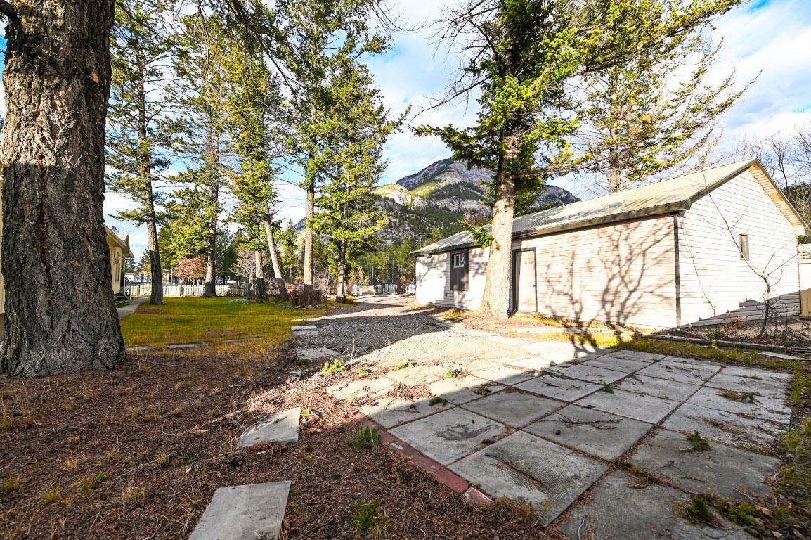 4982 Spruce Avenue, Canal Flats, BC