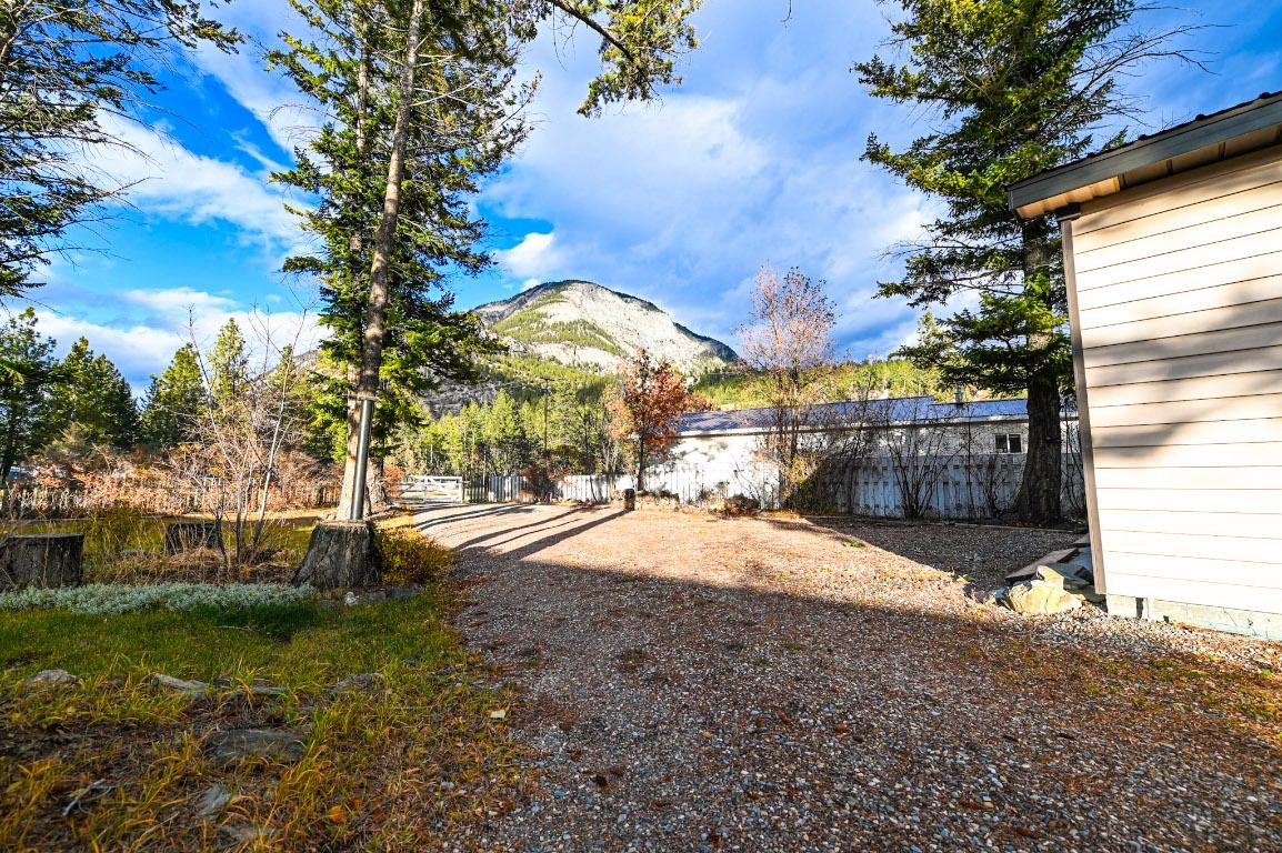 4982 Spruce Avenue, Canal Flats, BC