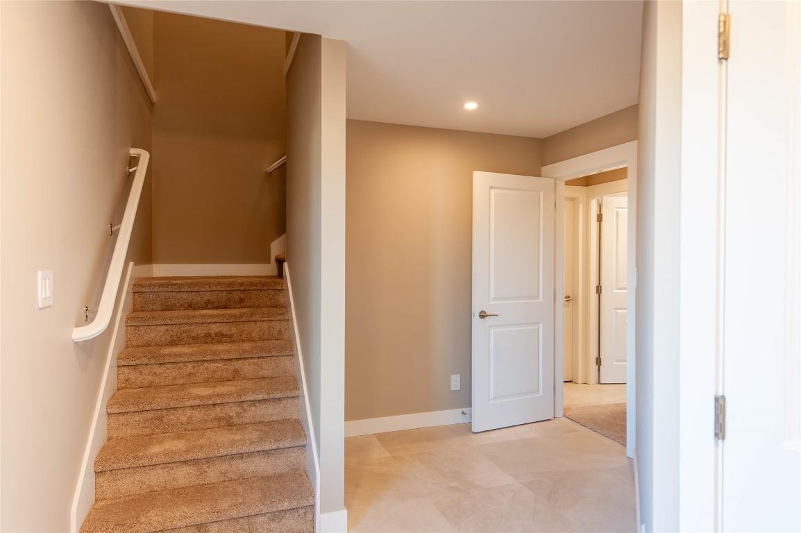 441 Poplar Drive, Logan Lake, BC - Indoor Photo Showing Other Room