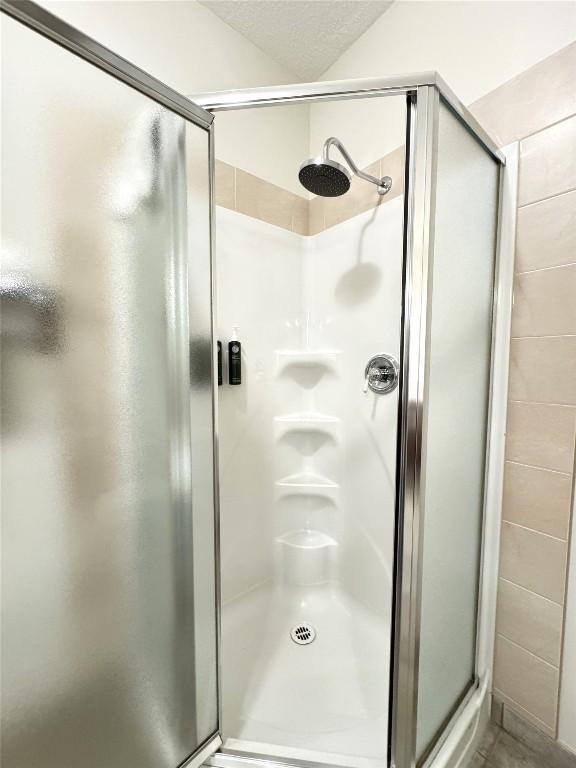 211D-200 Bighorn Boulevard, Radium Hot Springs, BC - Indoor Photo Showing Bathroom