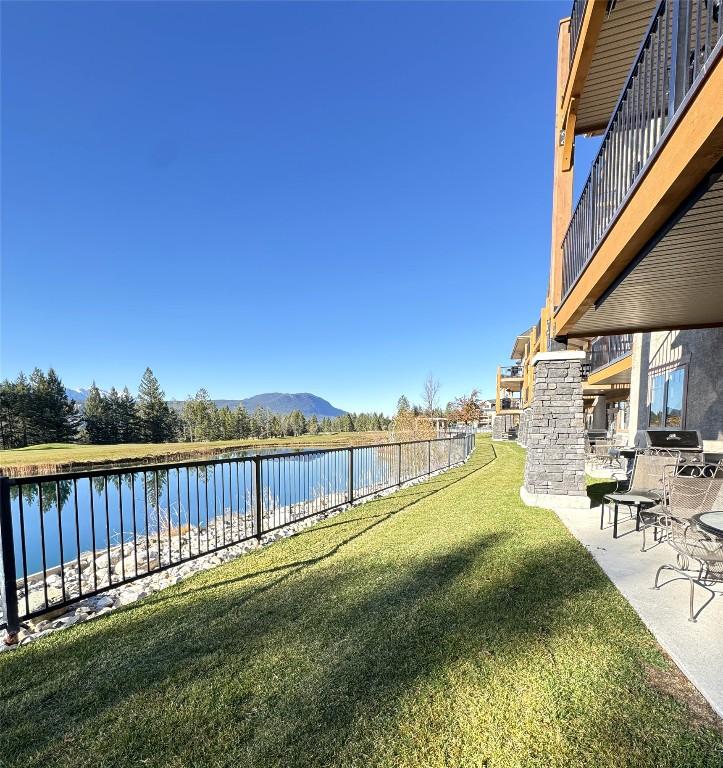 211D-200 Bighorn Boulevard, Radium Hot Springs, BC - Outdoor