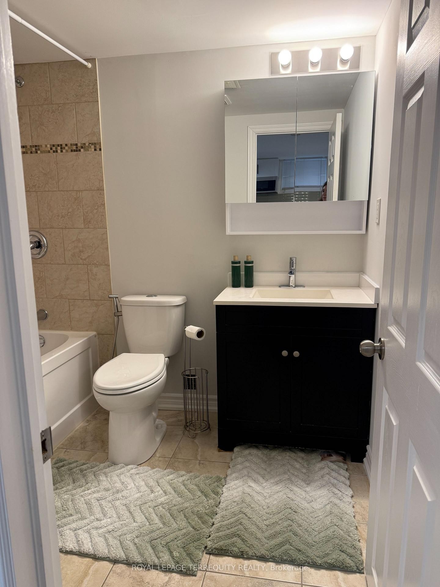 Bsmt-311 Dovedale Drive, Whitby, ON