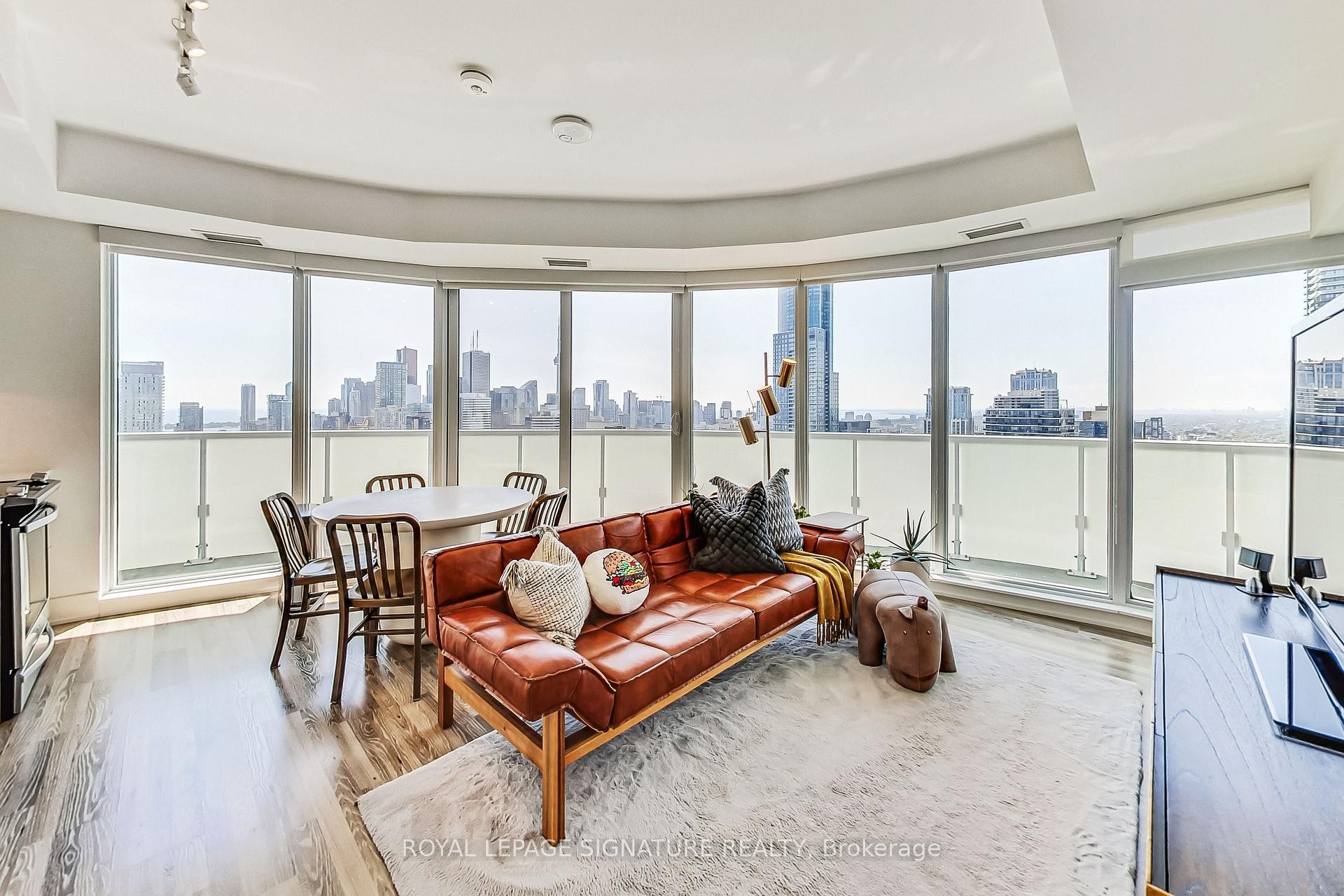 4002-403 Church Street, Toronto, ON - Indoor