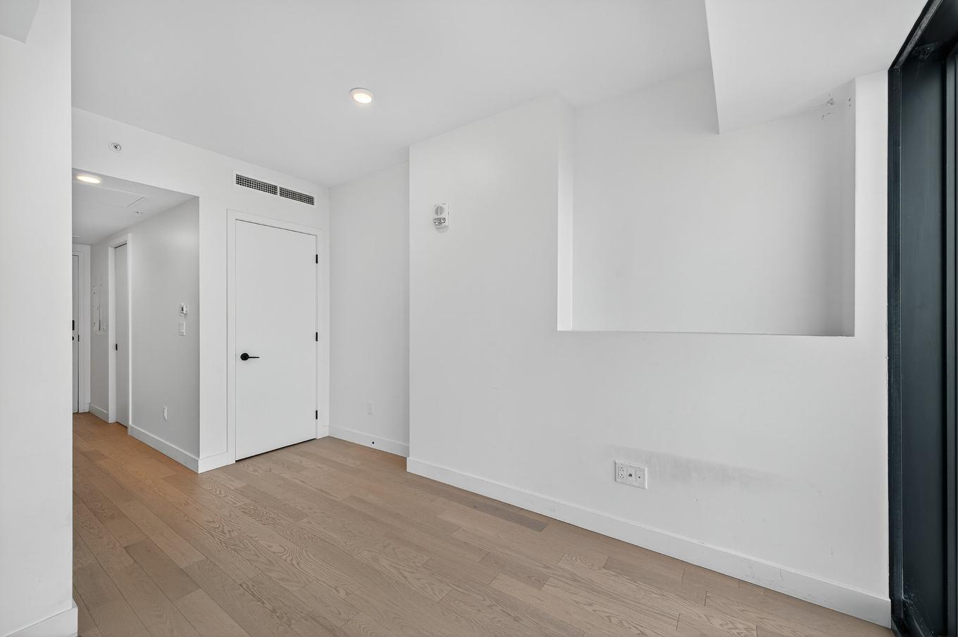 Overall view - 4916-1210 Rue Jeanne-Mance, Montréal (Ville-Marie), QC - Indoor Photo Showing Other Room
