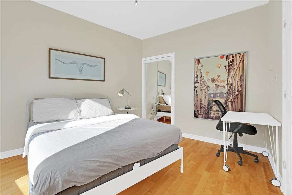 Chambre à coucher - 201-320 Rue Sherbrooke O., Montréal (Ville-Marie), QC - Indoor Photo Showing Bedroom