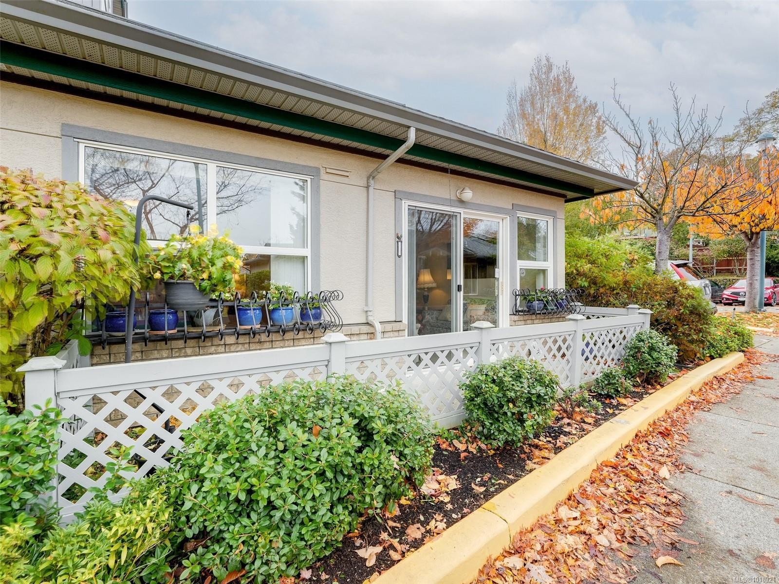 114-1485 Garnet Rd, Saanich, BC - Outdoor With Deck Patio Veranda