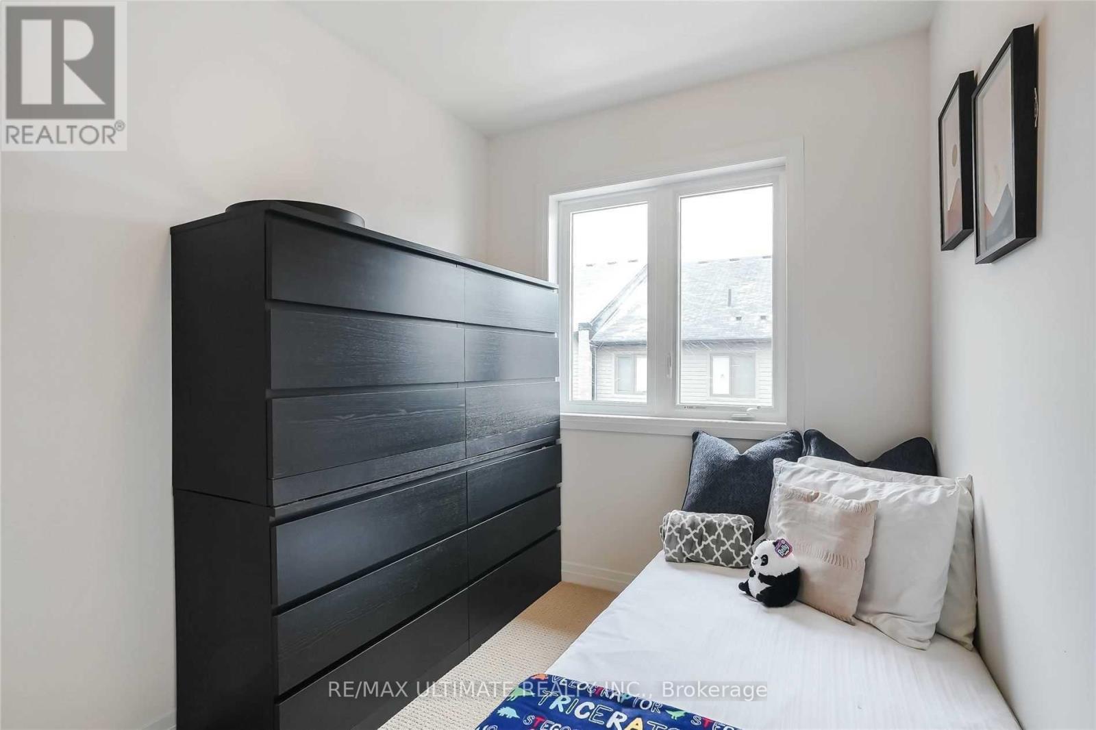 290 - 30 Times Square Boulevard, Hamilton, ON - Indoor