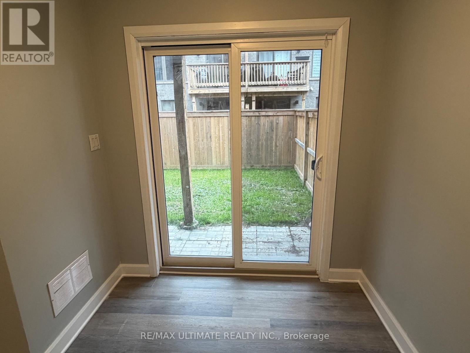 290 - 30 Times Square Boulevard, Hamilton, ON - Indoor Photo Showing Other Room