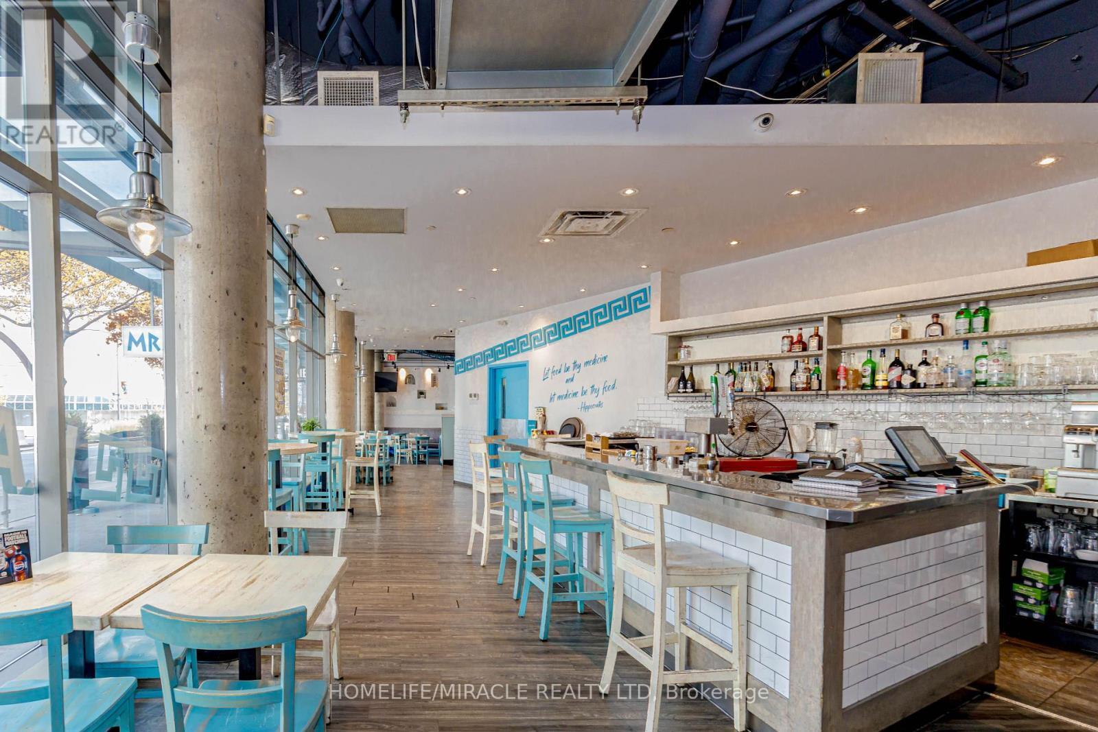 333 Bremner Boulevard, Toronto, ON