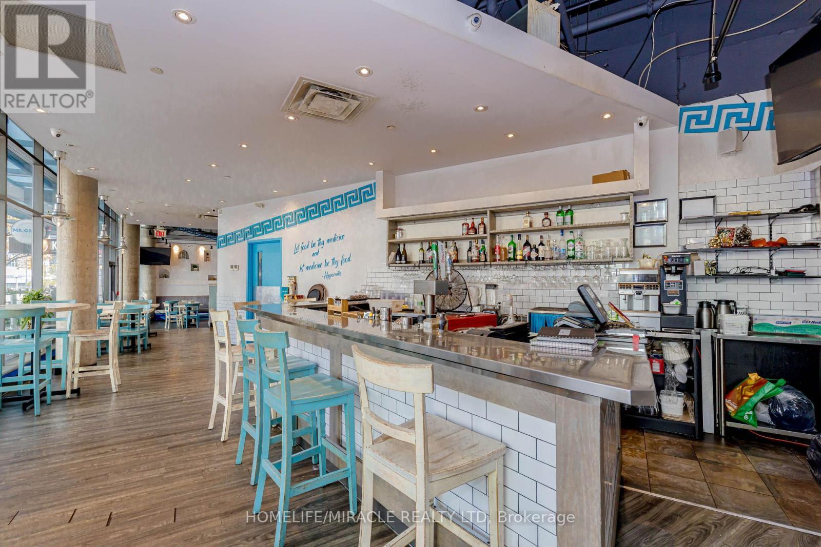 333 Bremner Boulevard, Toronto, ON