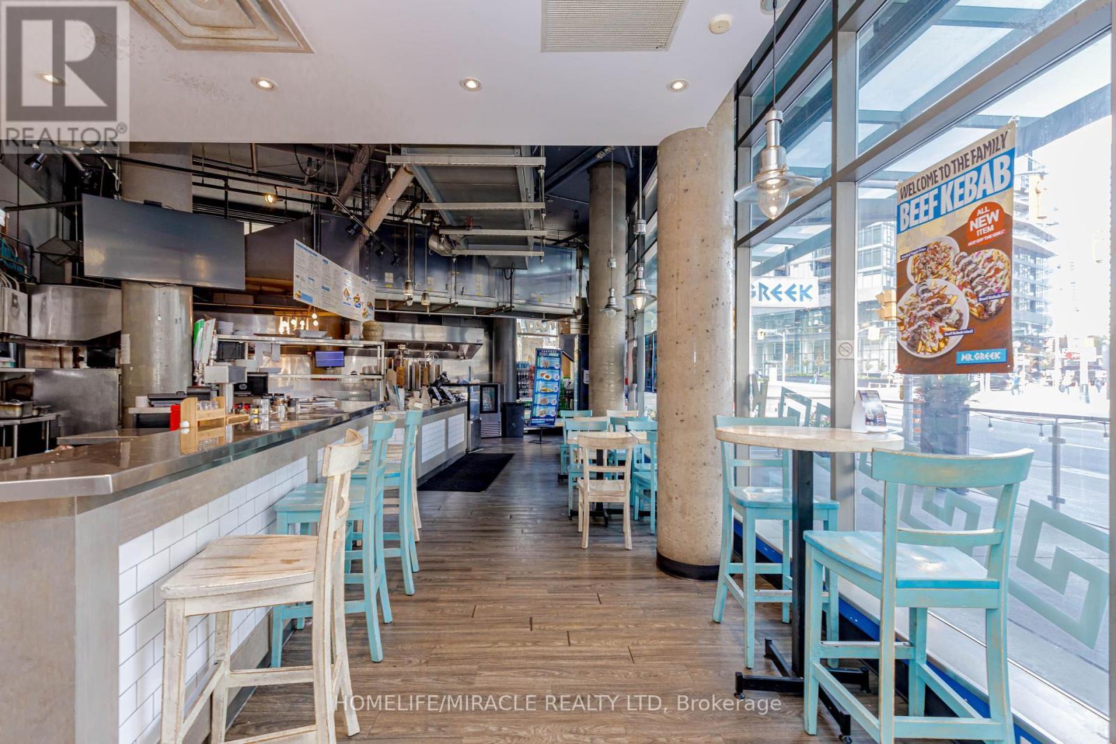 333 Bremner Boulevard, Toronto, ON