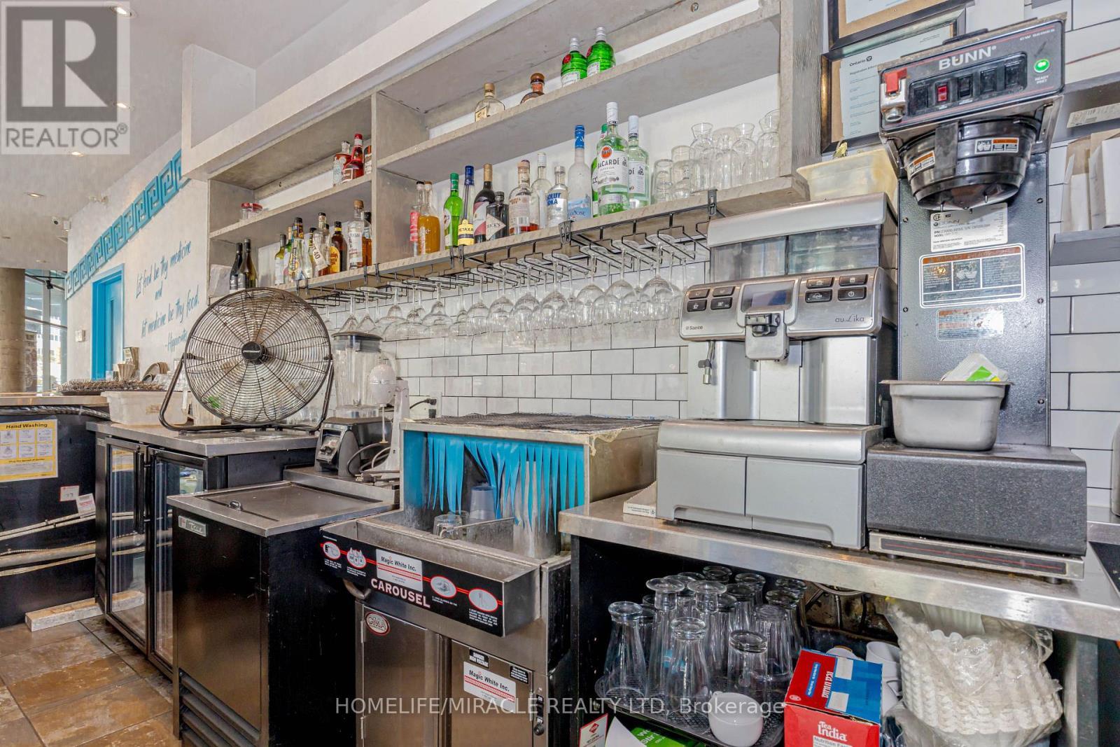 333 Bremner Boulevard, Toronto, ON