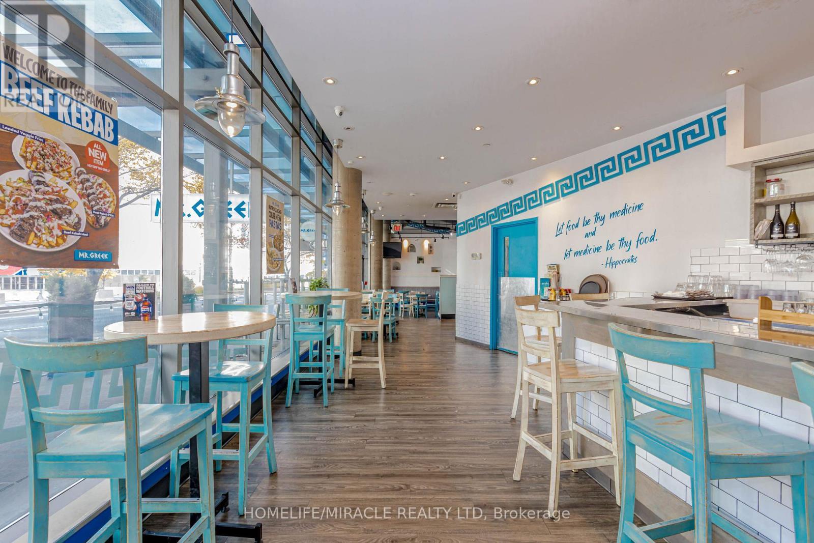 333 Bremner Boulevard, Toronto, ON