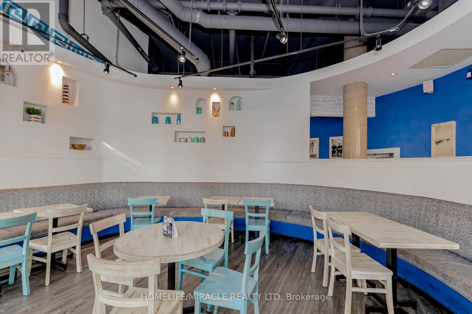 333 Bremner Boulevard, Toronto, ON