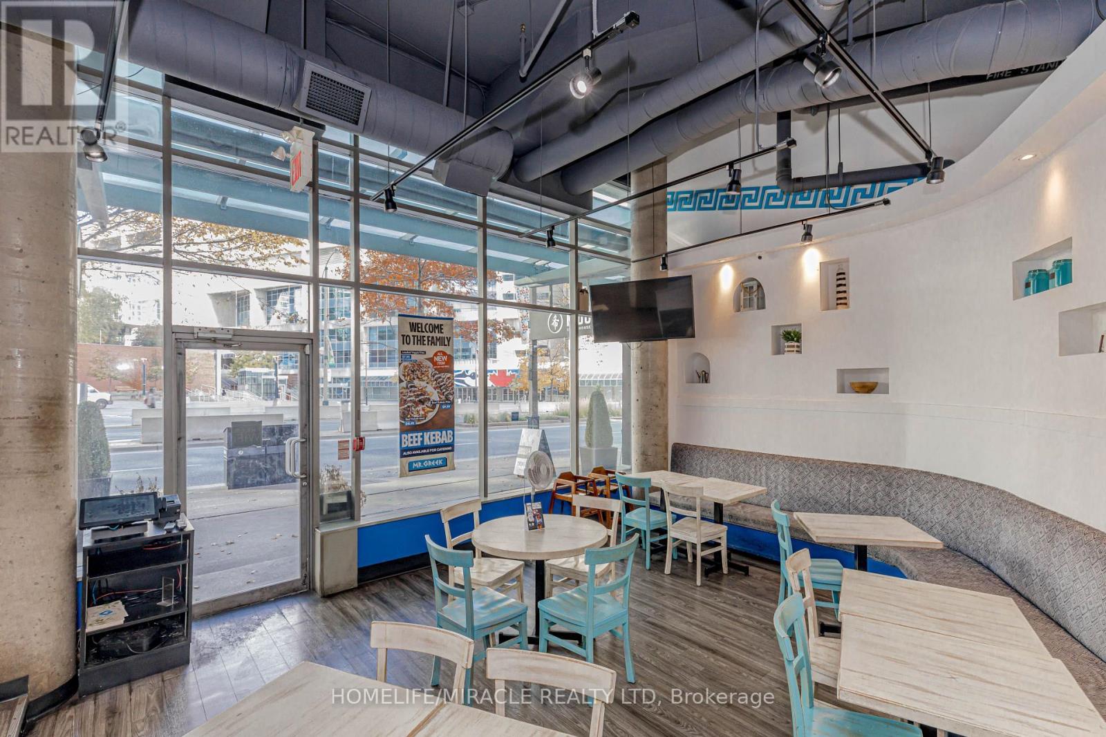 333 Bremner Boulevard, Toronto, ON