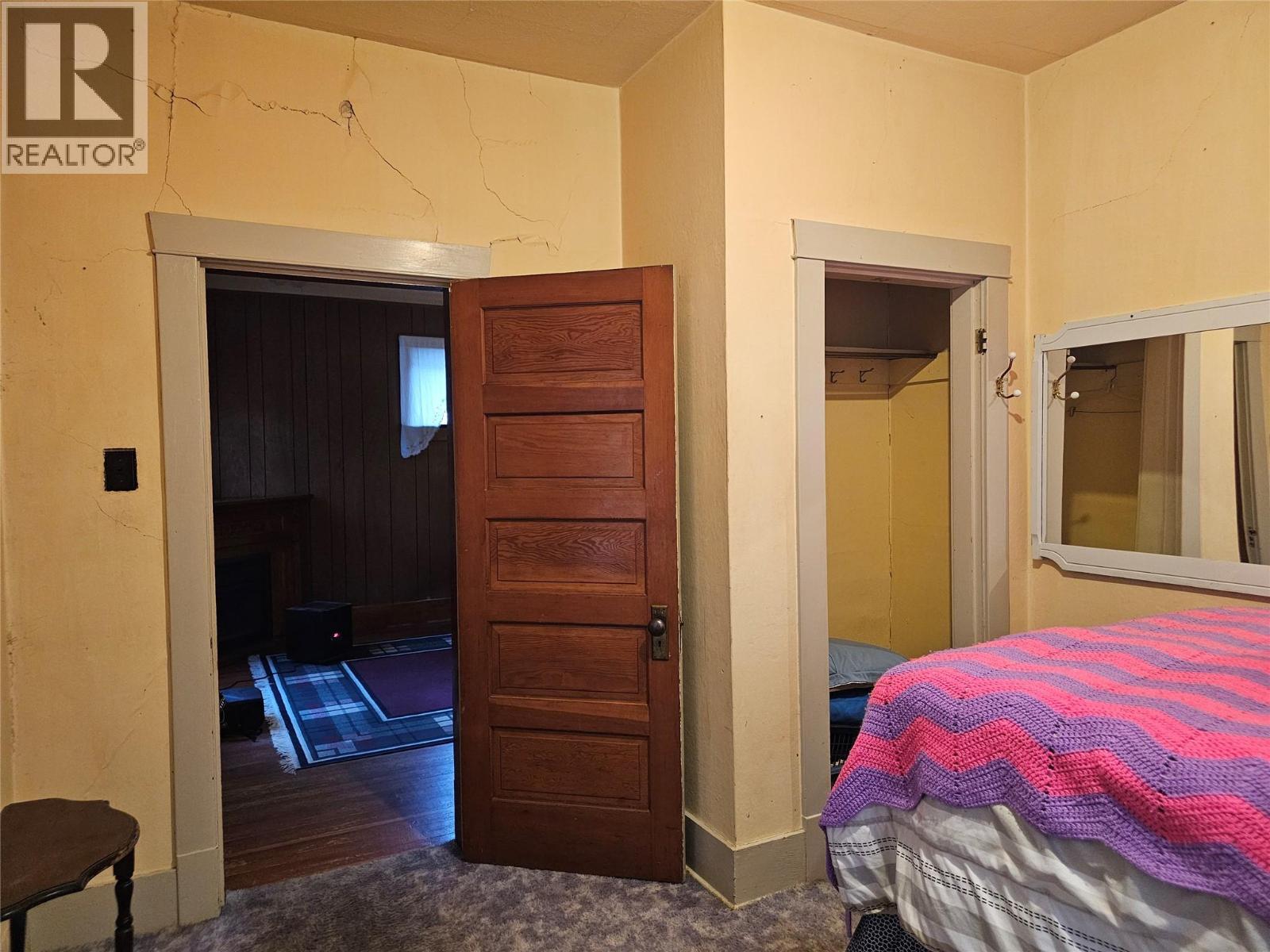 420 3Rd Avenue, Rivervale, BC - Indoor Photo Showing Bedroom