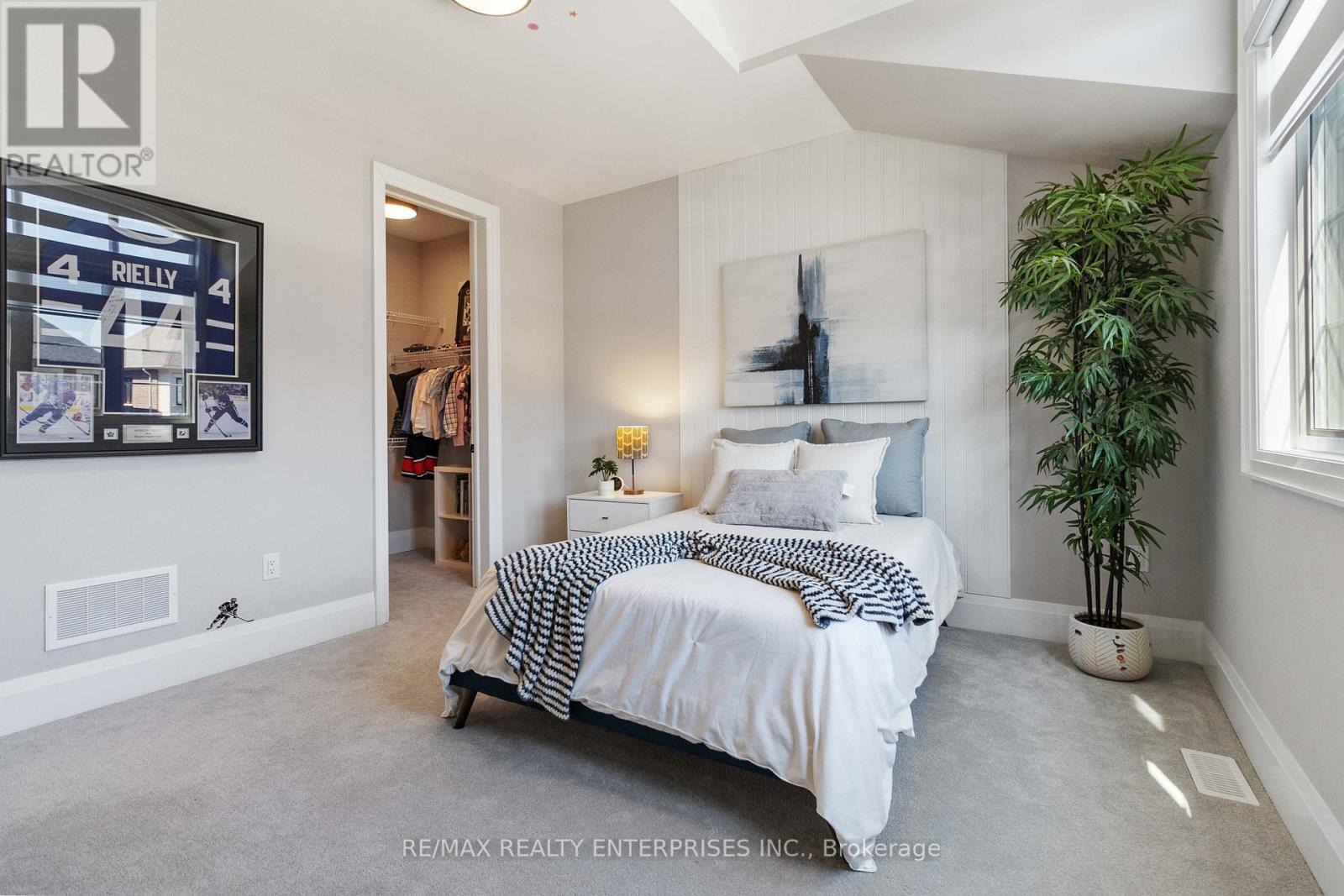 1437 Lakeport Crescent, Oakville, ON - Indoor Photo Showing Bedroom