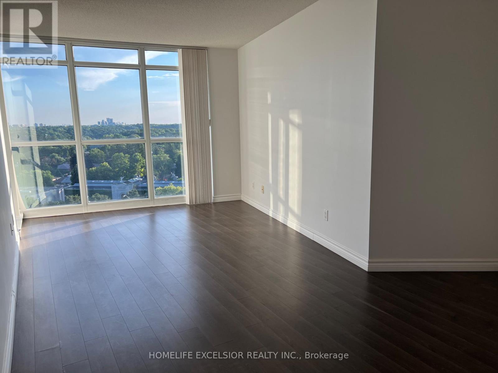 1205 - 30 Harrison Garden Boulevard, Toronto, ON - Indoor Photo Showing Other Room