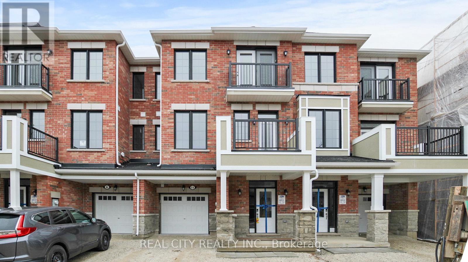 11 Keppel Circle W, Brampton, ON - Outdoor With Balcony With Facade