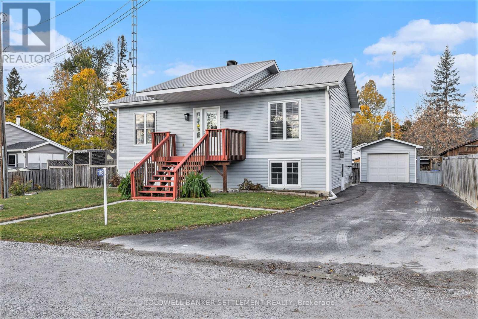 118 Bay Street, Drummond/North Elmsley, ON - Outdoor