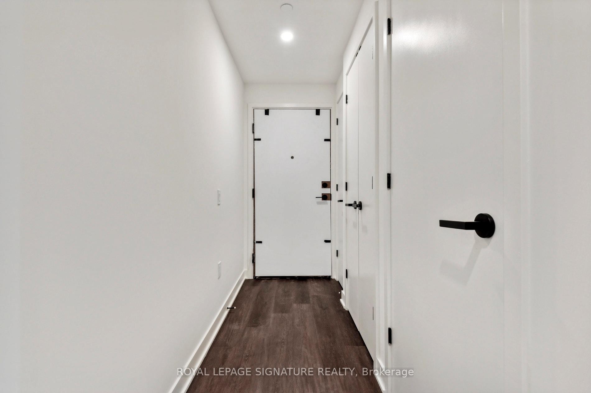 3703-55 Charles Street E, Toronto, ON - Indoor Photo Showing Other Room