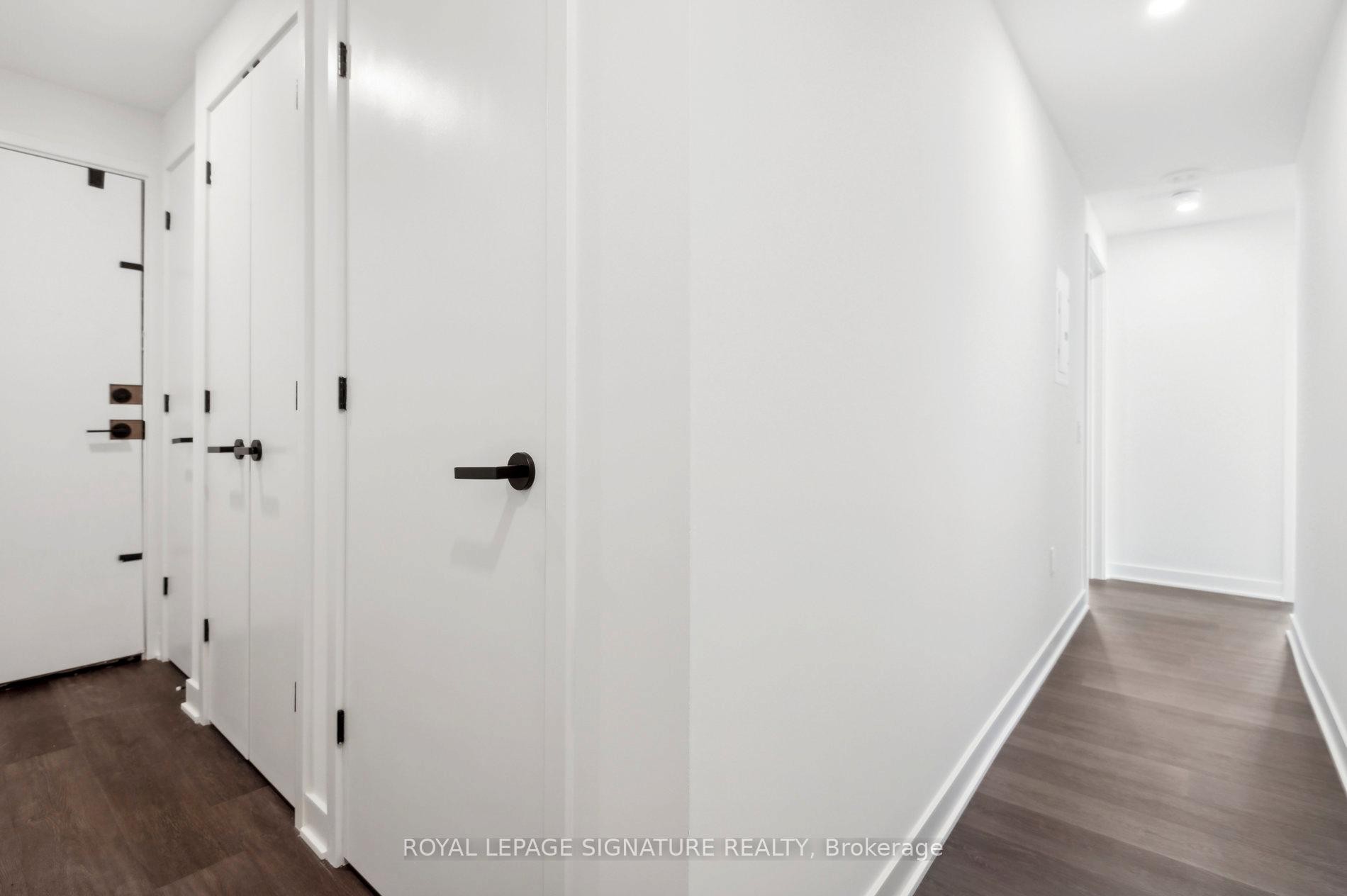 3703-55 Charles Street E, Toronto, ON - Indoor Photo Showing Other Room