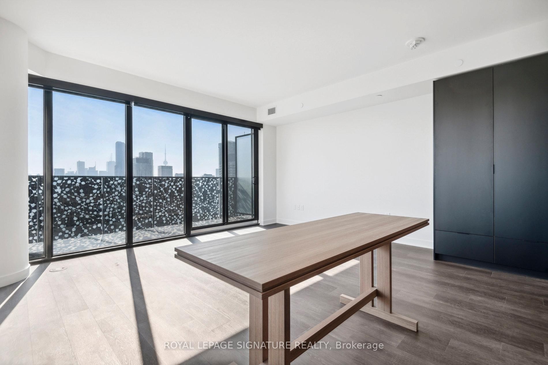 3703-55 Charles Street E, Toronto, ON - Indoor Photo Showing Other Room