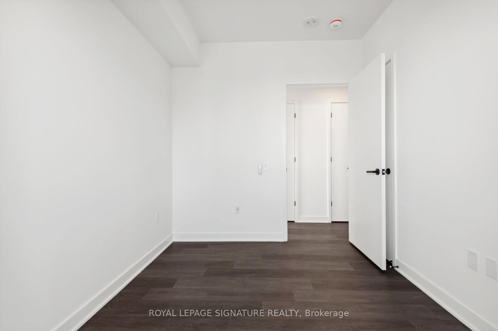 3703-55 Charles Street E, Toronto, ON - Indoor Photo Showing Other Room